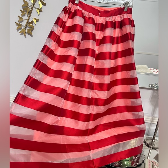 🦢Kate Spade midi skirt absolutely beautiful worn 2 hours - Picture 3 of 8